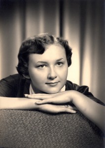 Joan Elizabeth Freemon, nee Carlson